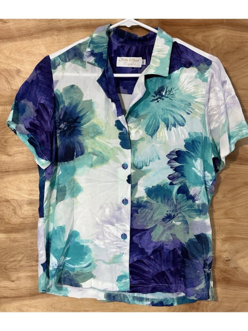 Jams World Camp Shirt Xs Fabric Button Front Blooming Floral Aloha Hawaiian